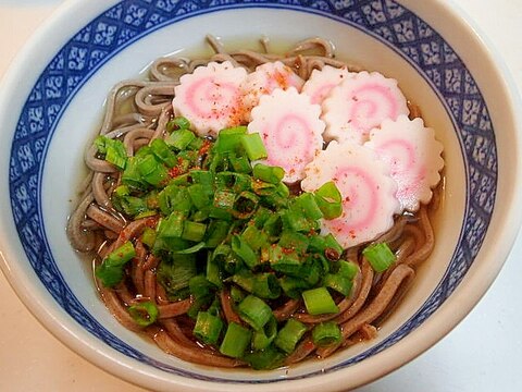 ❤なるとと葱入り　かけ蕎麦❤